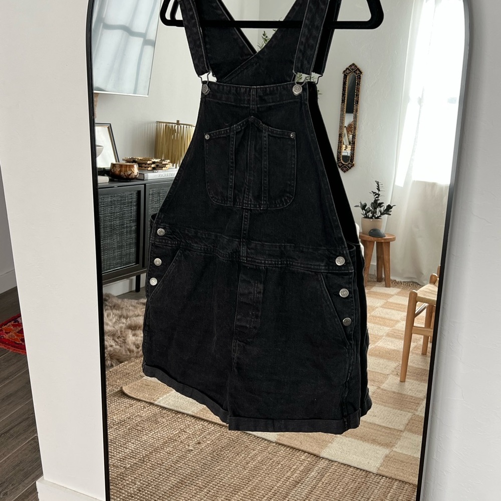 Old Navy Black Overall Shorts